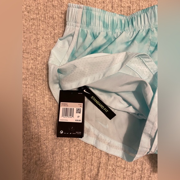 Women’s DriFit Nike Shorts - Picture 4 of 6